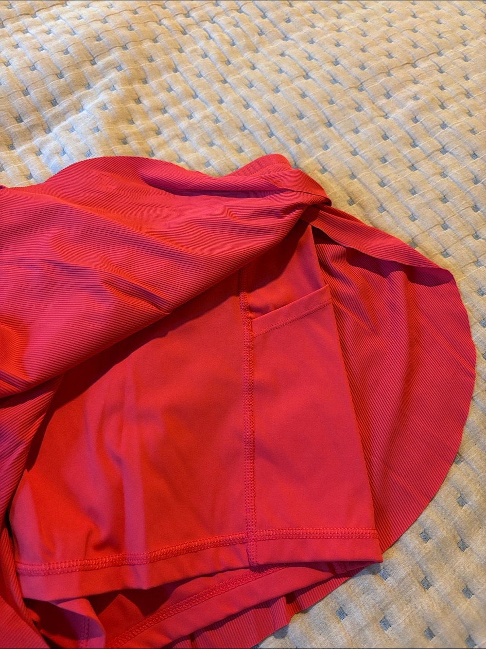 Joylab Red Shorts size Large - Picture 3 of 3